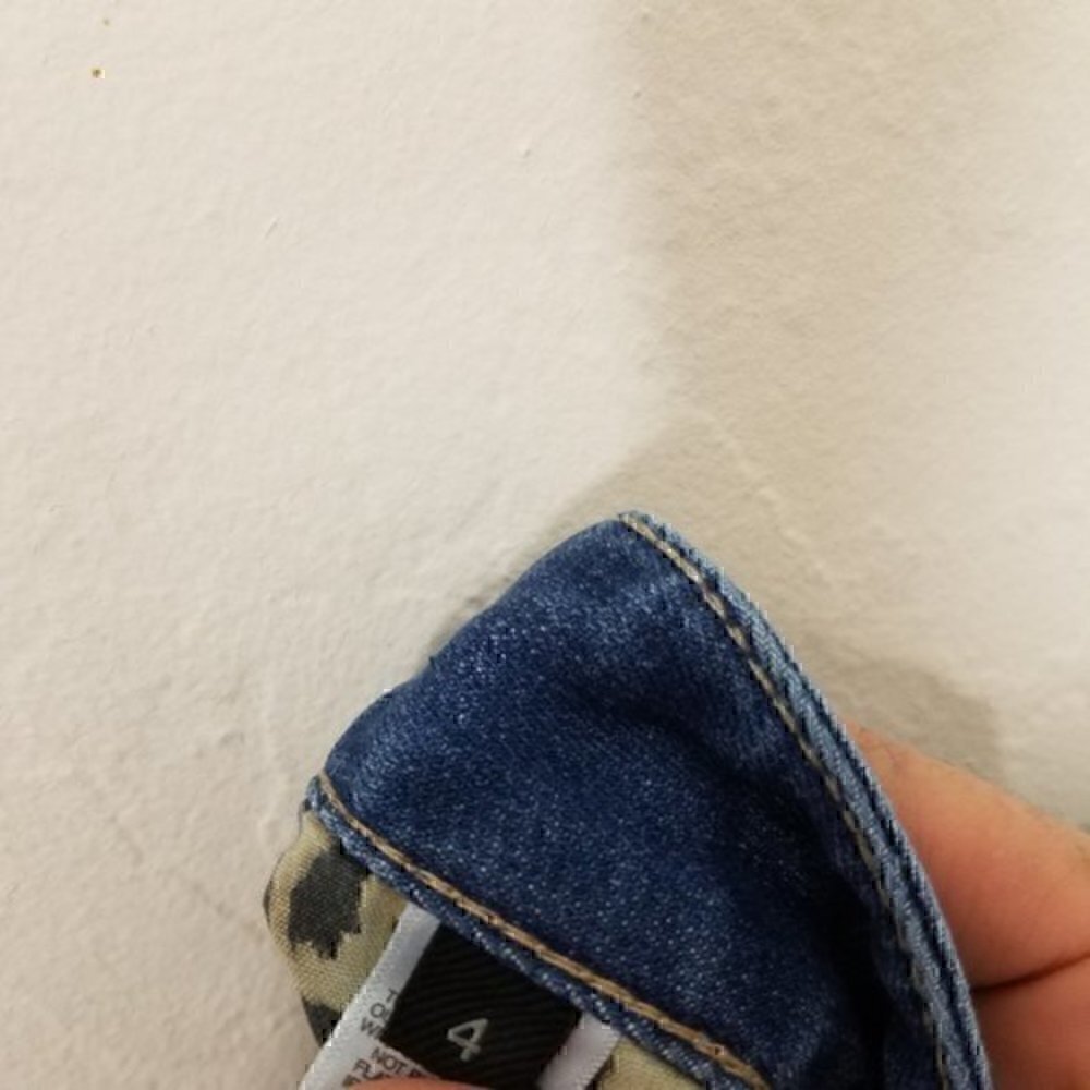 Express Distress Jean Shorts‎ Blue Size 4 - Picture 4 of 5